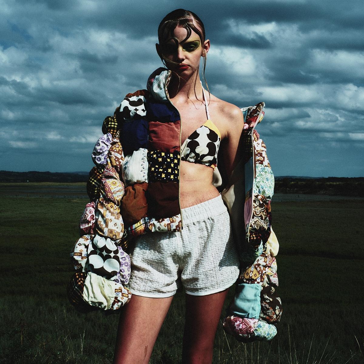 Yigitingiz bilan onlayn porno jinsiy aloqa Porno filmda Sara Jons